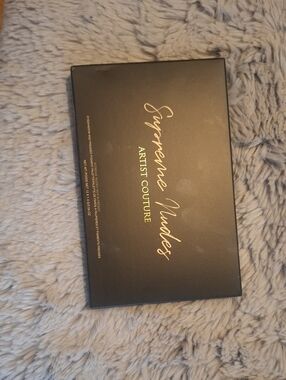 BRAND NEW IN BOX! Artist Couture Supreme Nudes Eyeshadow & Pressed Pigment Pal